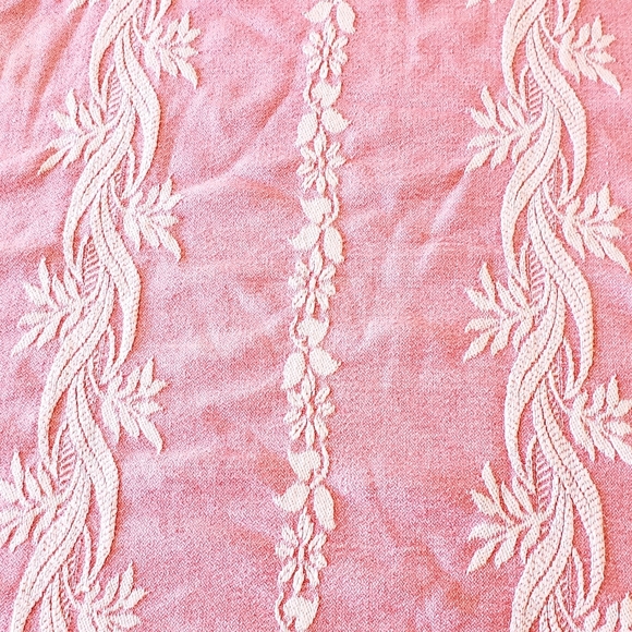 Vintage Pink and White Cotton Floral Patterned Bead Spread Lightweight 80x72 - Picture 2 of 3